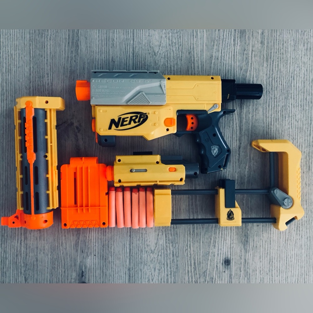 Nerf N-Strike 
Classic Yellow